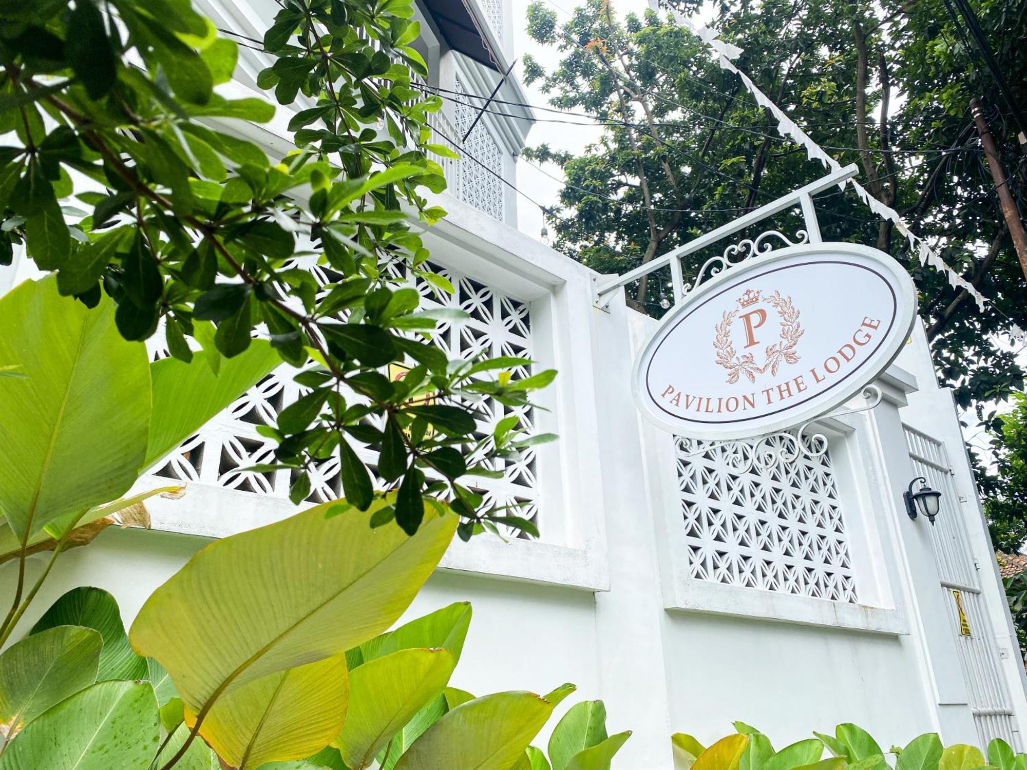 Pavilion The Lodge Бандунг Екстер'єр фото
